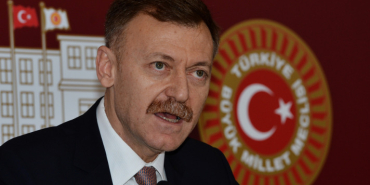 AYTUG ATICI'NIN BASIN TOPLANTISI